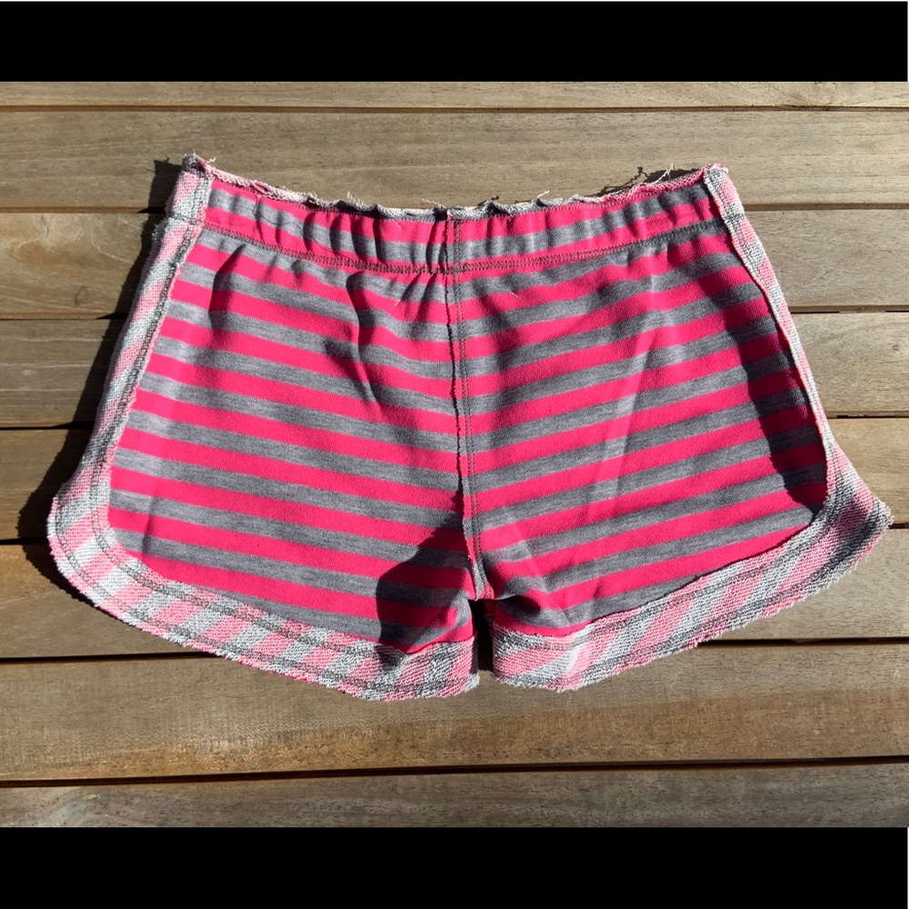 Claeson Medium striped Shorts NWT